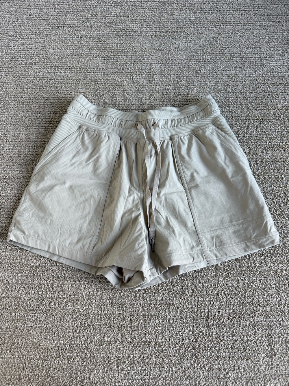 Lululemon Dance Studio Short Size 4